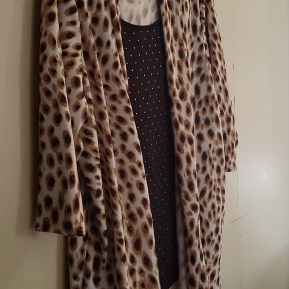 🌟 Host Pick 🌟 WOMEN'S blouse/Cathy Daniels - Picture 3 of 4